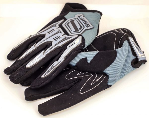 SHIFT GLOVE SMALL (8)