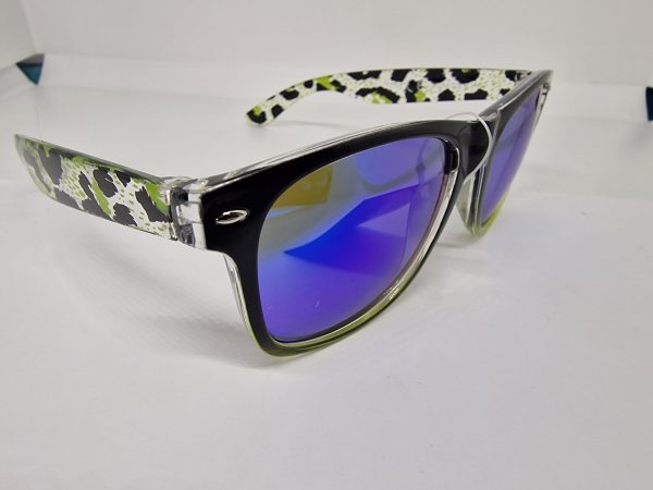 Fashion sunglasses with UV protection