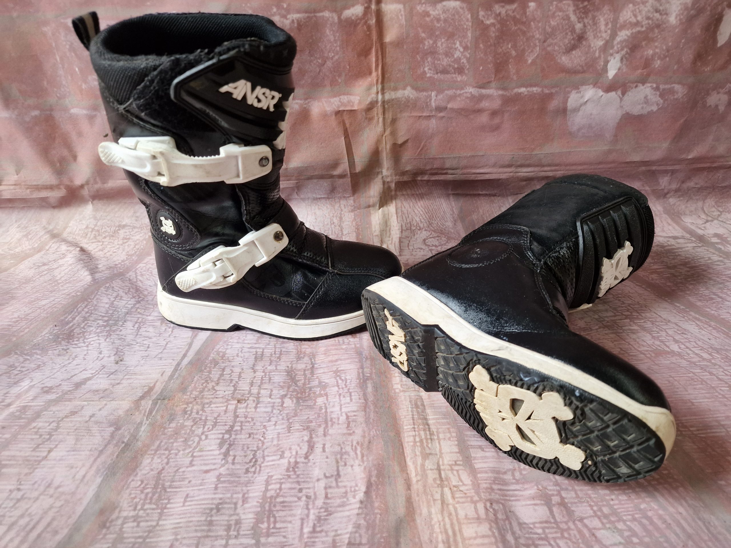 Answer hot sale boots motocross